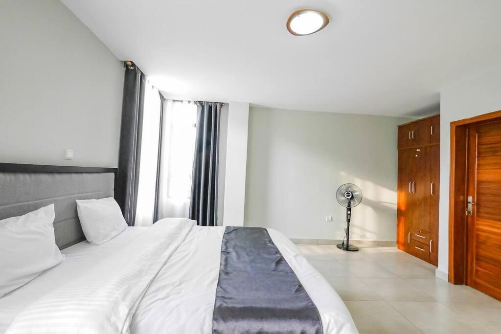 Ultra Modern Apartment In Nyarutarama Kigali Exterior photo