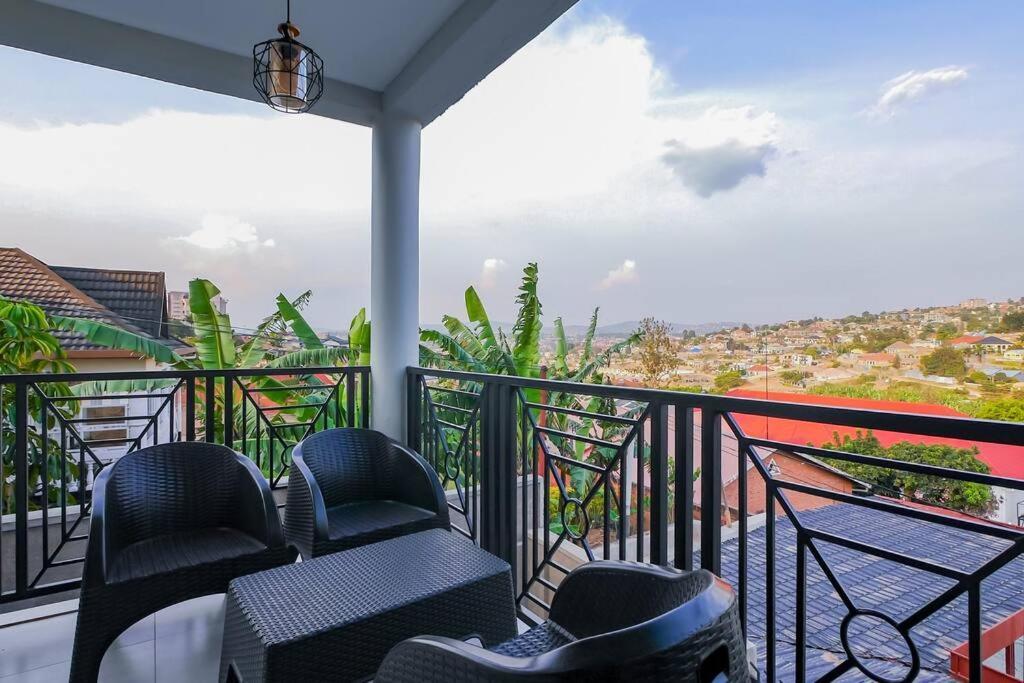 Ultra Modern Apartment In Nyarutarama Kigali Exterior photo