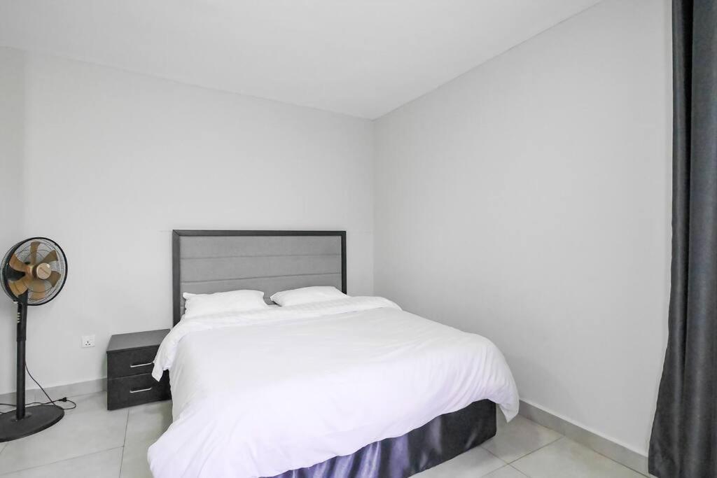 Ultra Modern Apartment In Nyarutarama Kigali Exterior photo