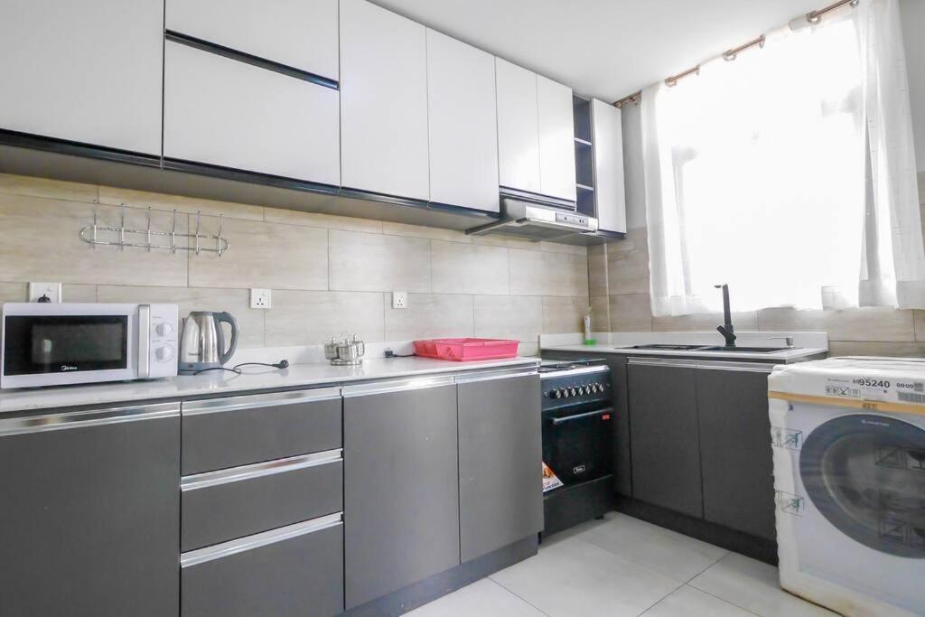 Ultra Modern Apartment In Nyarutarama Kigali Exterior photo